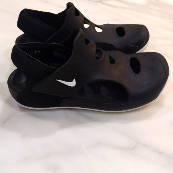 Nike Sunray Protect Sandals Size 3 Black - Picture 2 of 8